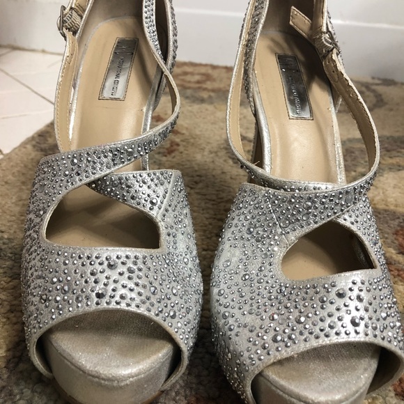 INC International Concepts Rhinestone Grey Pumps High Heels Peep Toe Size 9.5M - Picture 2 of 9